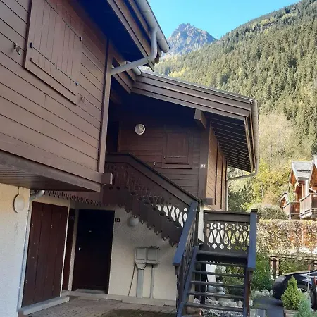 Lejlighed T2 Rez-de-jardin Avec Parking Et Vue Mont Blanc - Fr-1-517-65 *